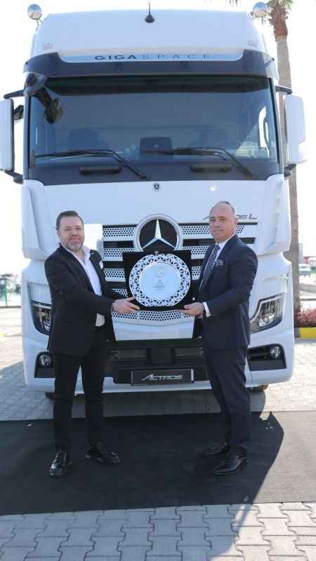 Transaktaş Global Lojistik, araç filosunu 208 adet Mercedes-Benz Actros Çekici ile genişletti