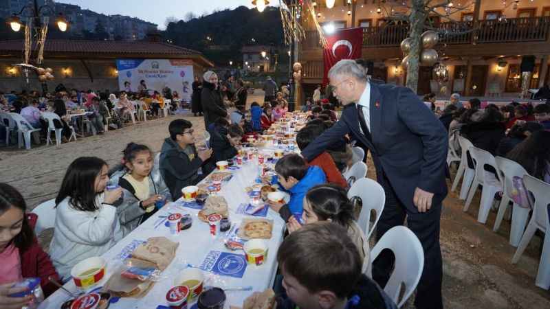 Üsküdar Çocuk Köyü’nde ilk iftar