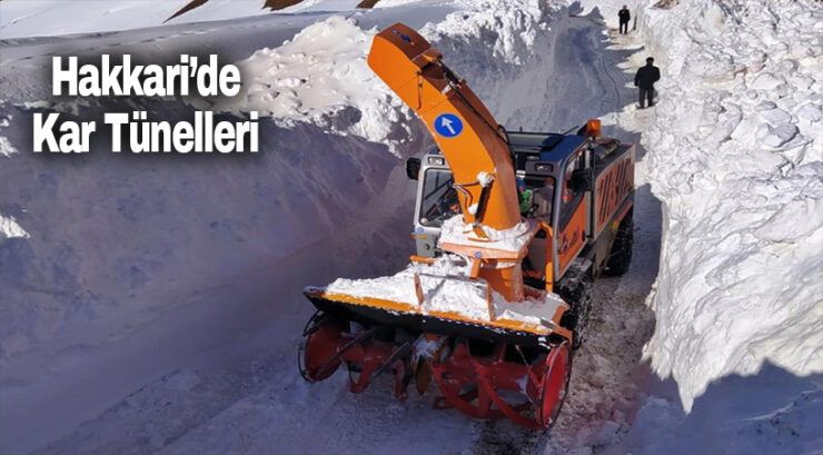 Kar iş makinalarının boyunu geçti..