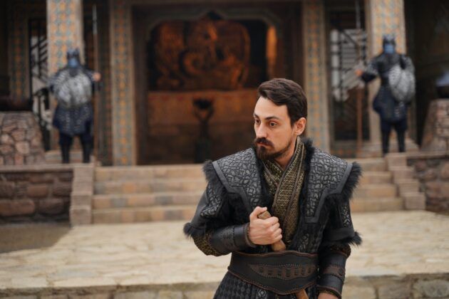 Destan dizisi oyuncusu Edip Tepeli soruları yanıtladı