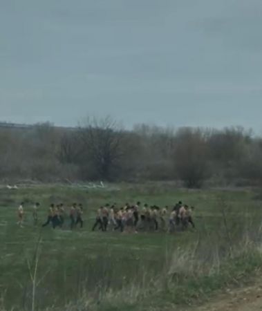 Yarı çıplak gönderdiler