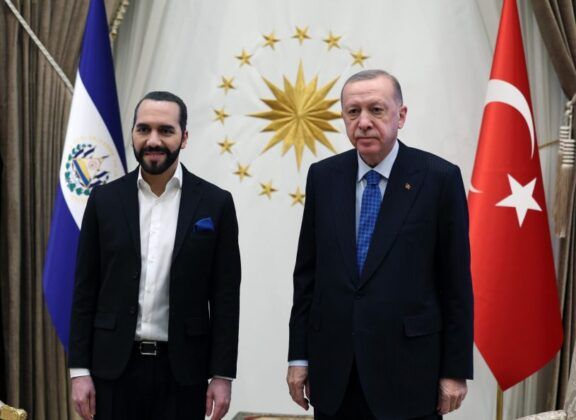 Cumhurbaşkanı Erdoğan,  El Salvador Cumhurbaşkanı Bukele’yi resmi törenle karşıladı