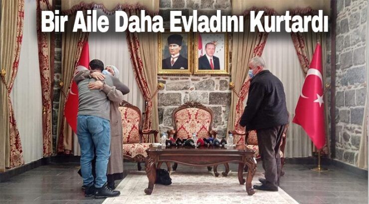 Bir aile daha çocuklarına kavuştu