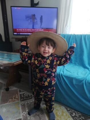 Soluk borusuna fındık kaçan çocuk kurtarılamadı