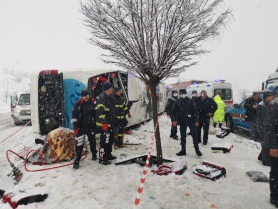 3 İlde Otobüsler Kaza Yaptı