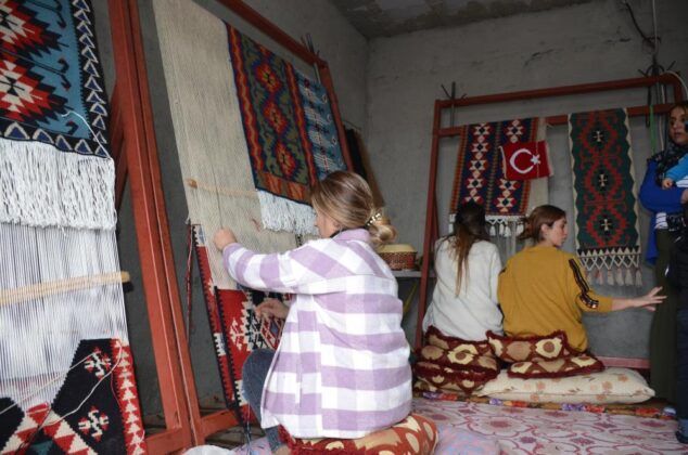 300 Yıllık Kilim Yolculuğu