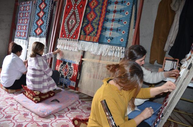 300 Yıllık Kilim Yolculuğu