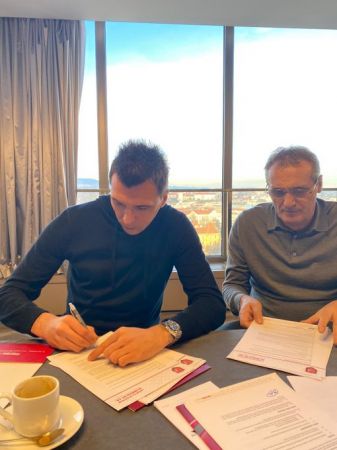 Mario Mandzukic servet kazanacak!