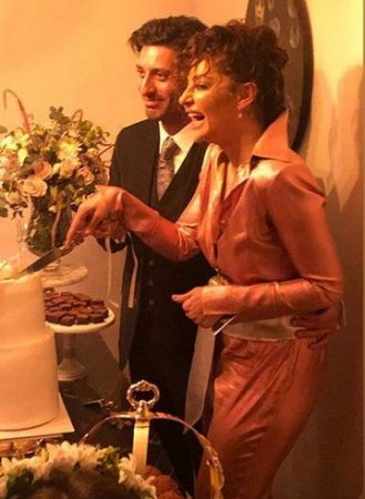 Ünlü oyuncu nişanlandı! İşte Nişanlısı…