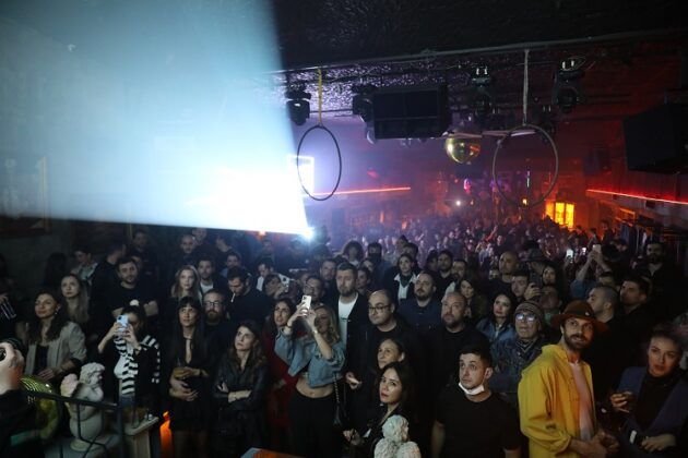 LEE VE SOONTOBEANNOUNCED İŞ BİRLİĞİ HARBİYE’DE KUTLANDI