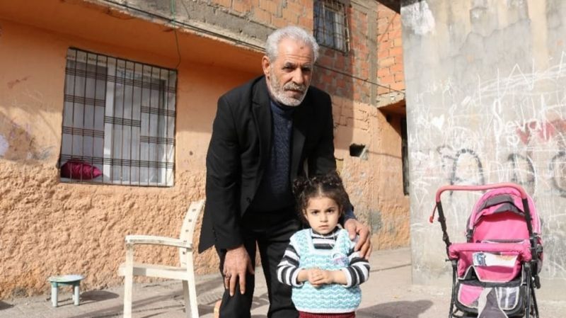 İki genç kız, 3 yaşındaki çocuğu kaçırdı