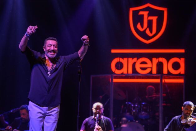 Soğuk Havaya Rağmen “JJ Arena”  Hakan Altun Konseri 2500 Müziksever ile Doldu Taştı