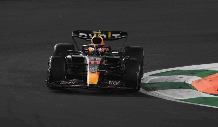 Formula 1 Suudi Arabistan GP’de kazanan Verstappen oldu