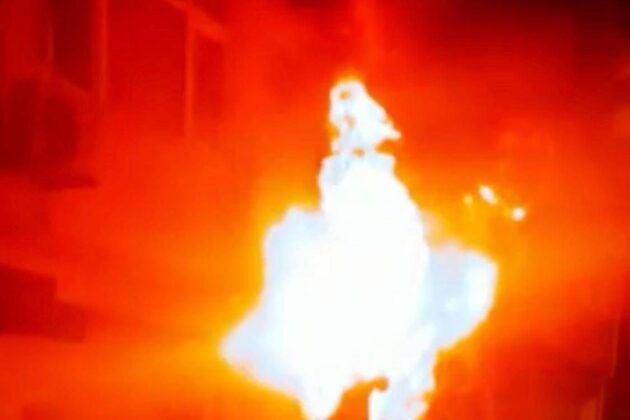 Fatih’te korkutan yangın