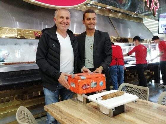 Helyum balonuyla stratosfere boru kebabı yolladı