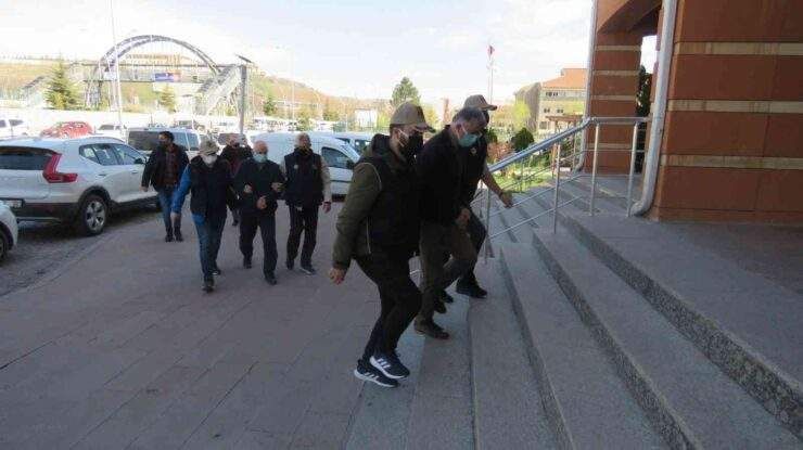 FETÖ’nün güncel yapılanmasına operasyon: 4 tutuklama