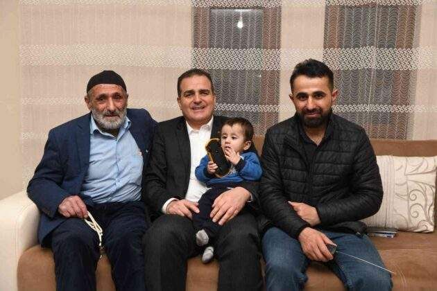 Vali Akbıyık, şehit ailesinin evinde iftarını açtı
