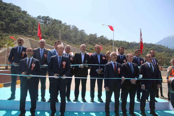 Cumhurbaşkanı Recep Tayyip Erdoğan,  “Türkiye siyasi olarak yakın tarihinin en itibarlı konumundadır