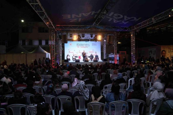 Kağıthane’de Ramazan şiirler ve söyleşilerle geçiyor