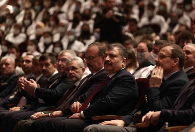 Sağlık Bakanı Koca: ‘Hekimlere şiddet uygulayanlar tutukevine sevk edilecek’