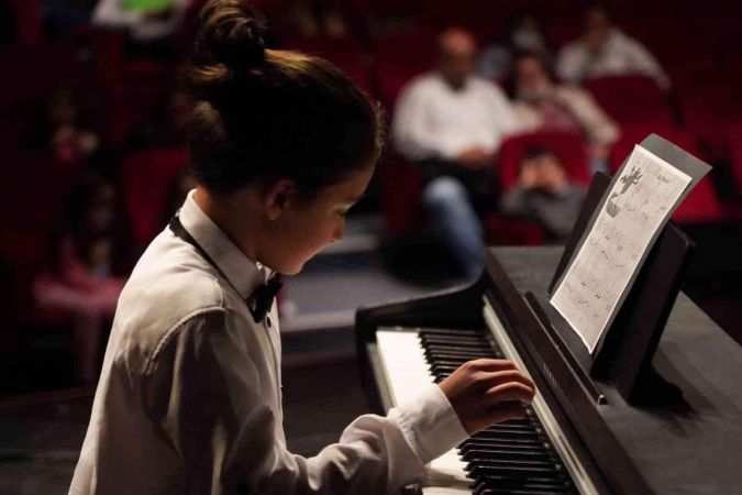 Sanat akademisi kursiyerleri eğitimlerini sertifika ile taçlandırdı