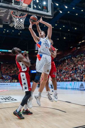 THY Euroleague: Olimpia Milano: 48 – Anadolu Efes: 64