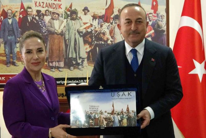 Bakan Çavuşoğlu: “Biz başkalarının merhametine bırakılacak bir millet değiliz”