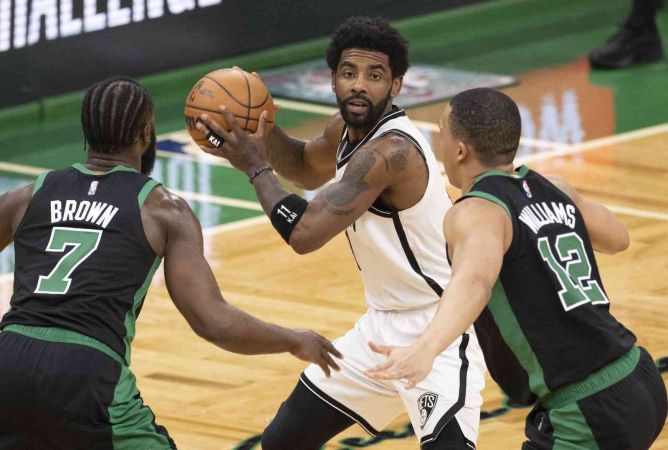Kyrie Irving’e 50 bin Dolar ceza