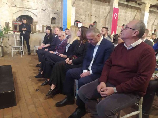 ‘Savaş Mağduru Ukraynalı Çocuklar Sergisi’ ziyaretçilere kapılarını açtı