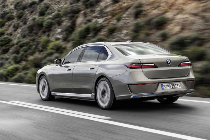Yeni BMW 7 Serisi   Kişiye Özel Lüks Mobiliteyi Sunuyor