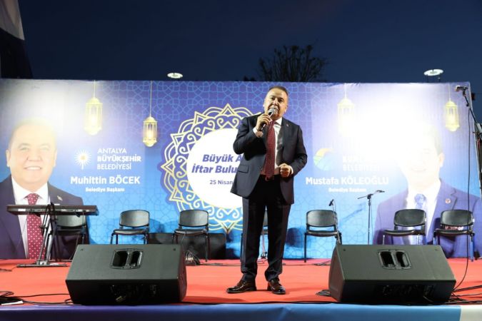 Başkan Böcek’ten çevre dostu çiftçi kart müjdesi