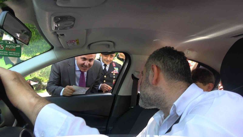 ‘Bayramınız kemerli olsun’ mottosuyla sürücüler uyarıldı