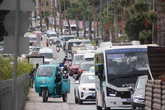 Bodrum’da bayram trafiği başladı
