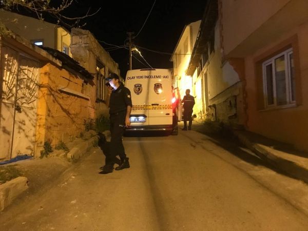 Tamir için gittiği evde kafasına sopayla vurularak öldürüldü