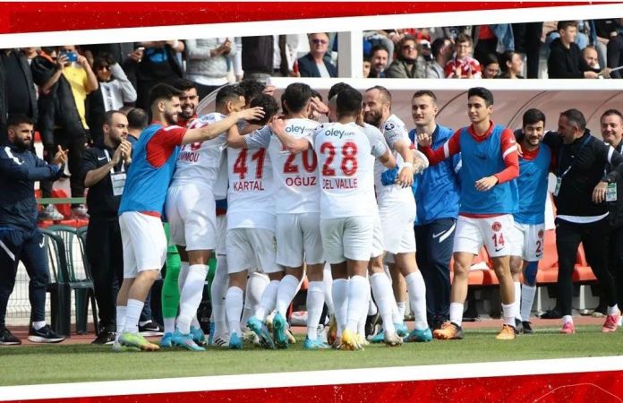 Ümraniyespor Süper Lig’de!