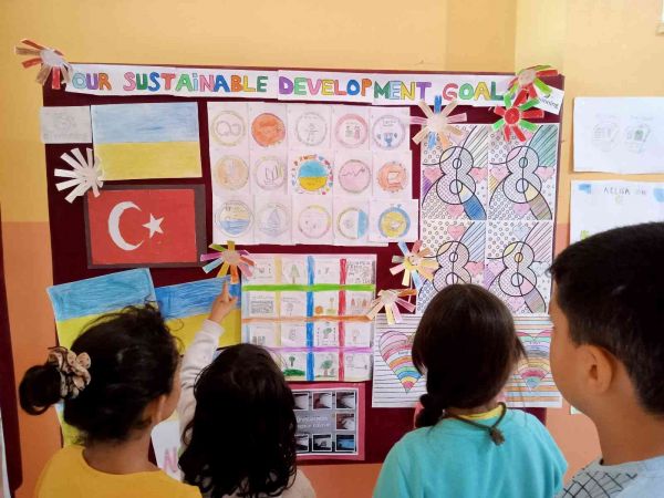 Köy okulu öğretmeninden uluslararası eTwinning projesi