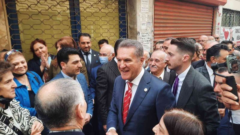 TDP Genel Başkanı Mustafa Sarıgül İstanbul’da partililerle bayramlaştı