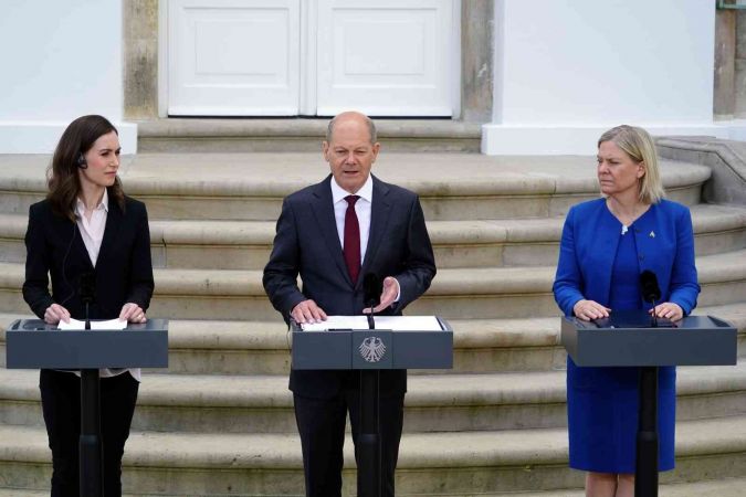 Almanya’dan Finlandiya ve İsveç’in NATO üyeliğine destek