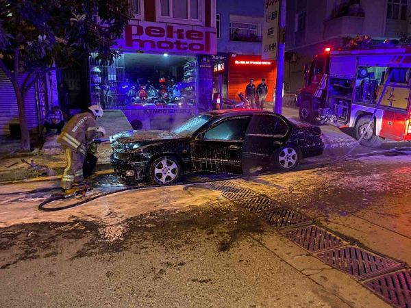 Şişli’de bir otomobil alev alev yandı
