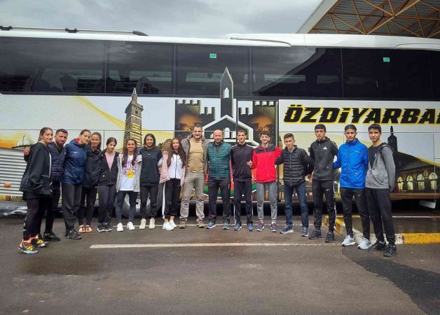 Diyarbakır karate kafilesi Türkiye Ümit Genç Karate Şampiyonası için yolla çıktı
