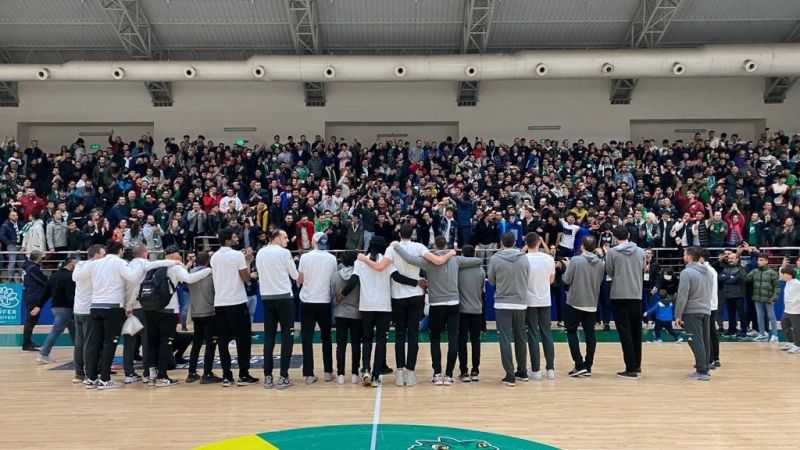 Frutti Extra Bursaspor’u binlerce taraftarı karşıladı