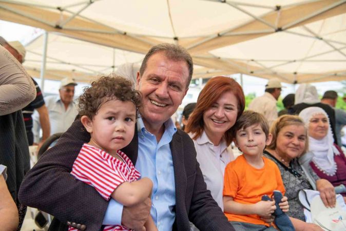 Bir belediye, vatandaşın talebine kulak vermiyorsa o belediye başkanı o işi bıraksın