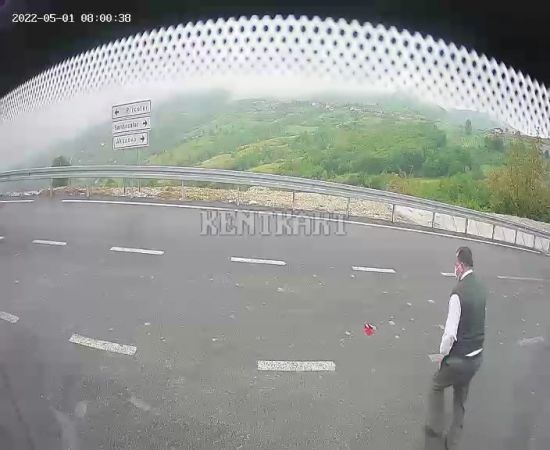 Otobüs şoföründen alkışlanacak hareket