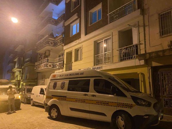 Karısının bıçakladığı adam ağır yaralandı