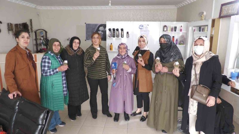 Anneler ’Edremit Kart’ ile güzelleşti