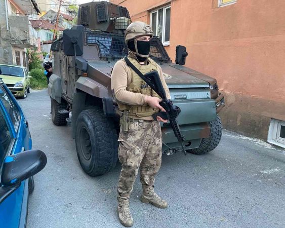 İstanbul Emniyet Müdürlüğü ekiplerinden uyuşturucu operasyonu