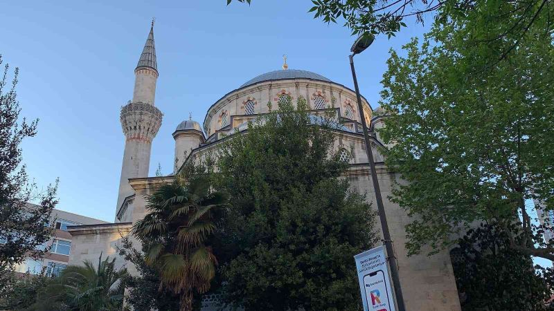 Şişli Camii’nin kubbesinde ilginç intihar girişimi