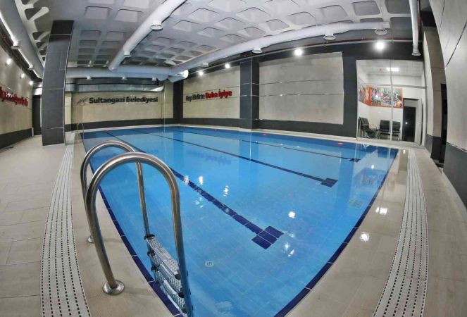 Sultangazi Belediyesi vatandaşları yüzmeye davet ediyor