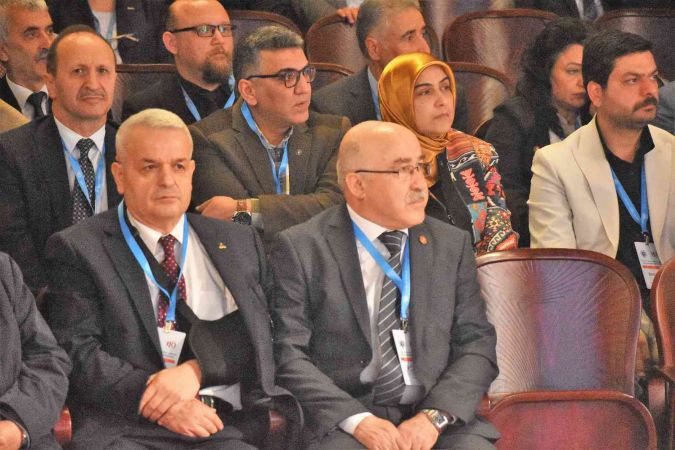 Doğu Türkistan’daki Türk varlığı, Çin rejimi tarafından yokluğa mahkum ediliyor