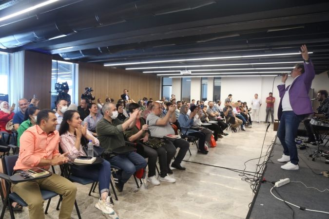 Ahmet Selçuk İlkan, 12. Kocaeli Kitap Fuarı’na katıldı